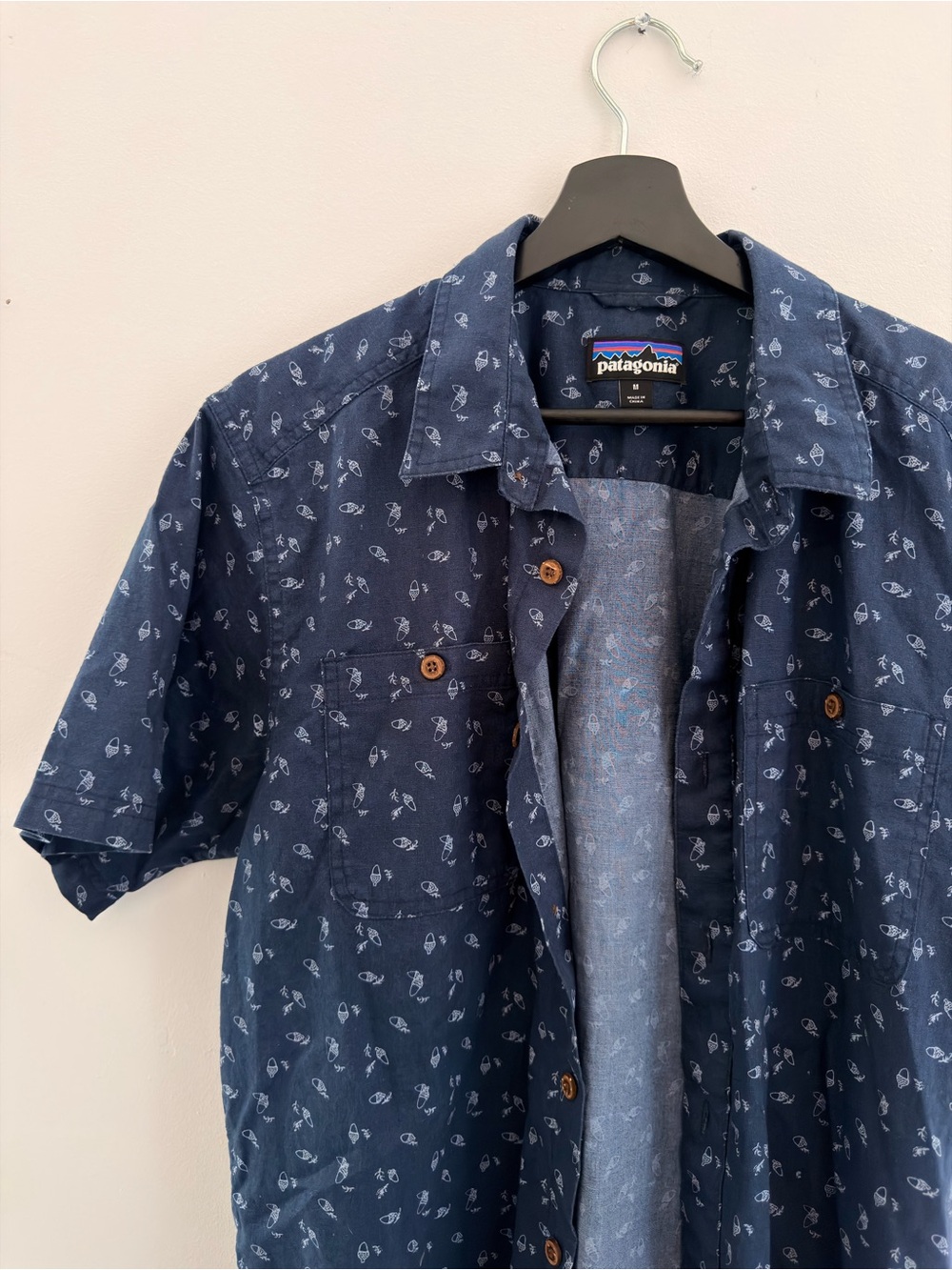 Men’s Patagonia Back Step Shirt, Size Medium